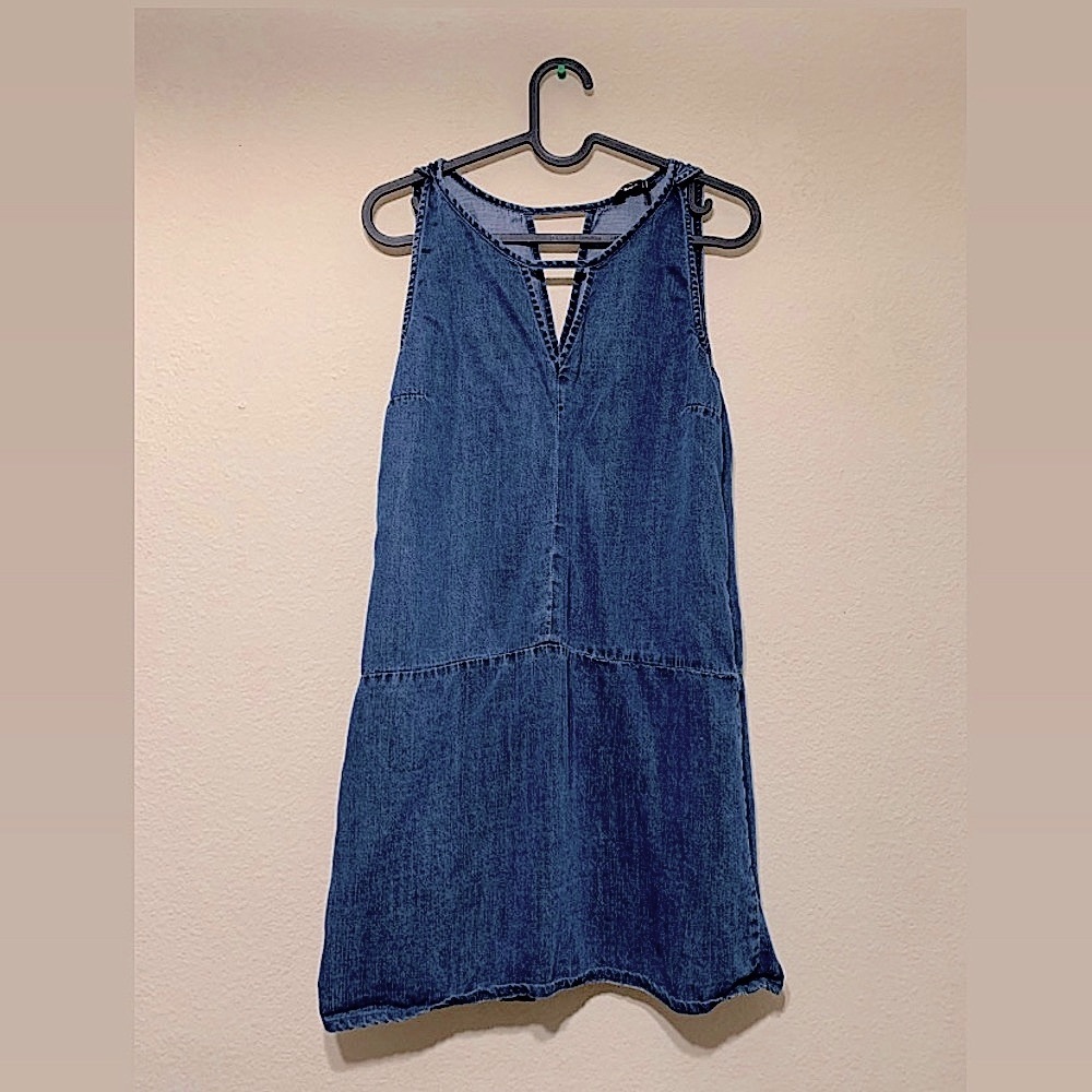 Denim dress cutout neck Nic+Zoe